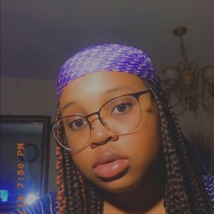 Meet your Posher, Brenda